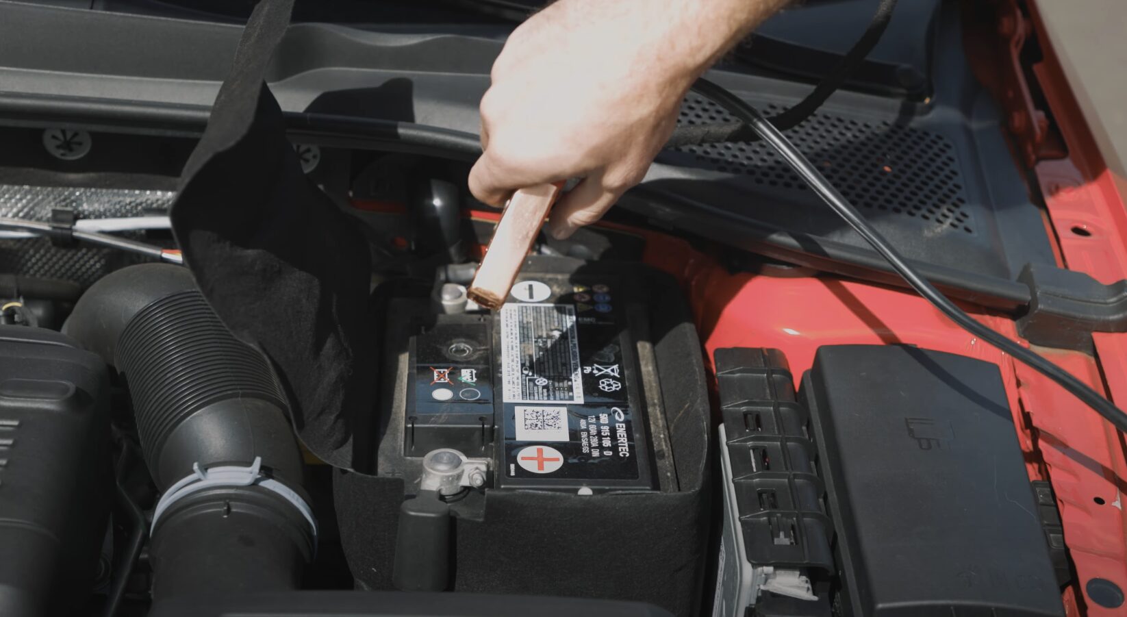 Expert roadside assistance for battery problems Professional towing service helping with car battery issues in Cuyahoga Falls